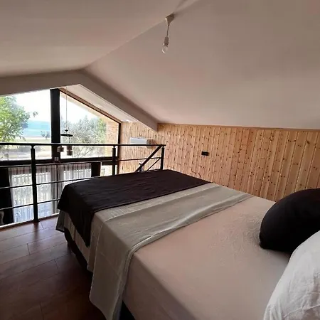 بيت للعطل Mavi دمرة